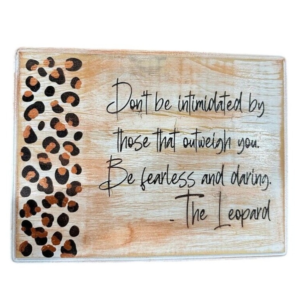 The‎ Leopard wall hanging 8.5"x11.5"